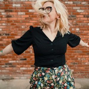 Meet your Posher, Nicole